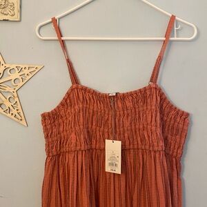 Pretty spaghetti strap long dress